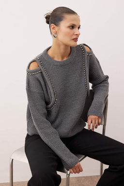 Siyah Omuz Cut Out/Pencere Detayl? Inci Islemeli Triko Kazak TWOAW26KZ00185 - Trendyolmilla фото 5