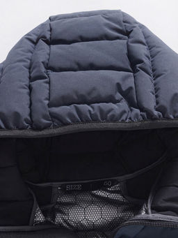 Куртка мужская стёганая с капюшоном с графеновой подкладкой темно-синего цвета 9623_1TS