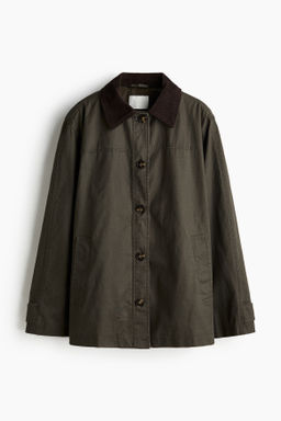 Chaqueta con cuello de pana