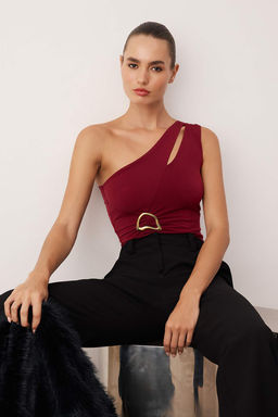 Bordo Asimetrik Yaka Alt?n Aksesuarl? Orme Party Y?lbas? Body TPRAW26BD00006