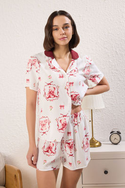 Trendyolmilla Cok Renkli Ay?c?k ve Kurdele/Fiyonk Desenli Viskon Sortlu Dokuma Pijama Tak?m? THMSS25PT00389