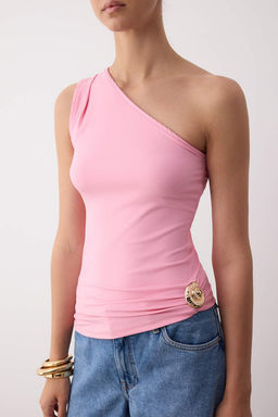 Pembe Deniz Kabugu Aksesuar Detayl? Asimetrik Tek Kol Esnek Orme Bluz TWOSS25BZ00598