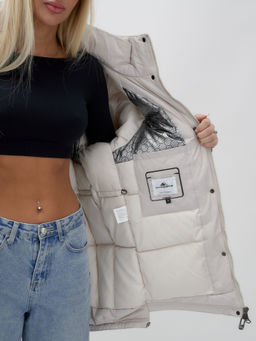 Куртка летучая мышь женская с капюшоном зимняя бежевого цвета 9630B - Mtforce фото 12