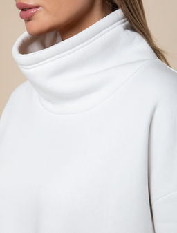 D49.966 Джемпер женский молочный