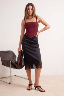 Siyah Bal_k Beli Lastikli Dantel Detayl_ Normal Bel Midi Saten _rme Etek TWOSS26ET00047