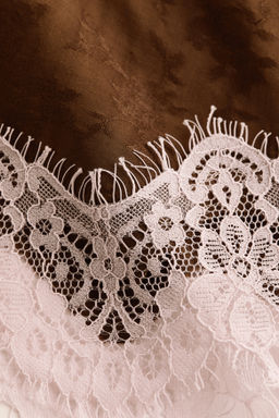 Top asim?trico de viscosa con tirantes espagueti - H&m фото 3