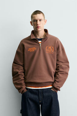 SUDADERA CUELLO CREMALLERA TEXTOS CONTRASTE / Marr?n - Zara фото 2