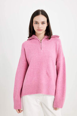 Трикотажный свитер оверсайз с широким кроем и половиной молнии с высоким воротником