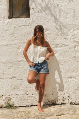 HIGH-WAIST MOM FIT TRF BERMUDA SHORTS