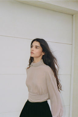 GEORGETTE BODYSUIT WITH BACK DETAIL - Zara фото 2