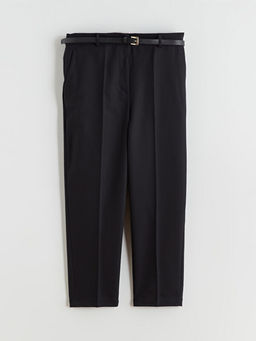 Beli Kemerli Kad?n Pantolon