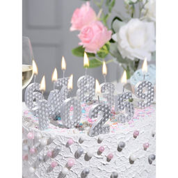 Свеча в торт на шпажке «Соты», цифра 2, 7 см, серебро