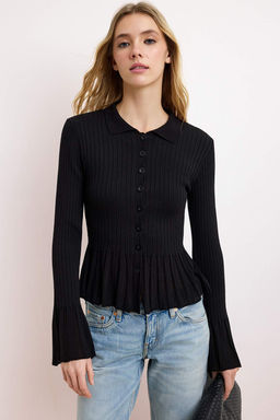 Siyah Ajur Detayl? Fitted/Vucuda Oturan Triko H?rka TWOSS26HI00006