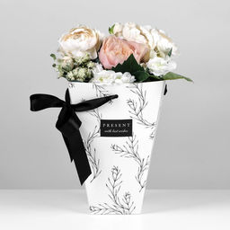 Переноска для цветов на лентах Present with best wishes, 17 х 25 х 9 см