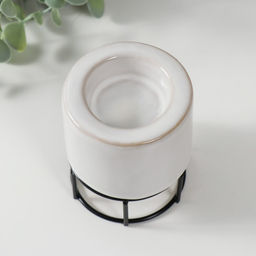 Подсвечник на 1 свечу «Пенёк», керамика, металл, белый с чёрным, 7.7×7.7×8.9 см