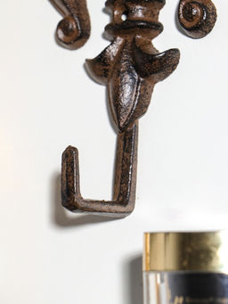 Крючок декоративный чугун "Геральдическая лилия" 17,5х11х4,2 см