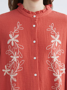 F?rf?rl? Hakim Yaka ?i?ek Nak??l? Oversize Bluz