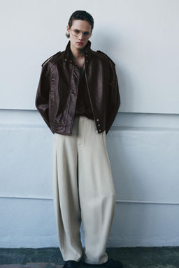 100% LEATHER BOMBER JACKET ZW COLLECTION LIMITED EDITION - Zara фото 2