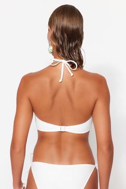 TRENDYOLMILLA Beyaz Straplez Cut Out/Pencereli Dokulu Bikini Ustu TBESS23BU00247  фото 6