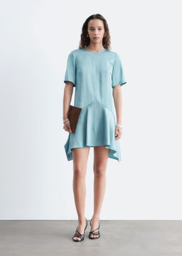 Minivestido con bajo tipo pa?uelo