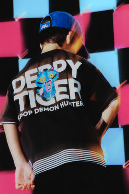 KPOP DEMON HUNTERS NETFLIX  T-SHIRT - Zara фото 6