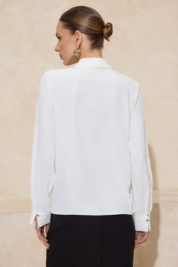 Beyaz Aksesuar ve Fular Detayl? Dokuma Bluz TWOSS26BZ00207