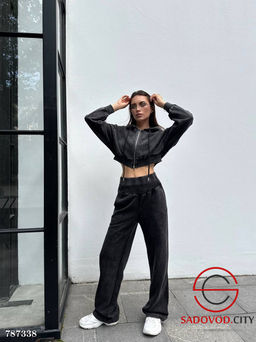 Женский спортивный костюм с эффектом варки