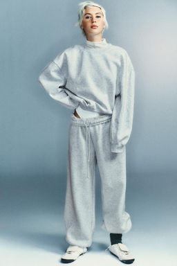 BASIC PLUSH SWEATSHIRT - Zara фото 15