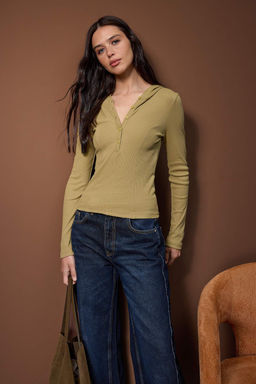 Haki Kapusonlu Fitilli Dugmeli Fitted/Vucuda Oturan Orme Bluz TWOAW26BZ00033