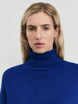 Джемпер из вискозы с разрезами по бокам / Zarina  фото 7