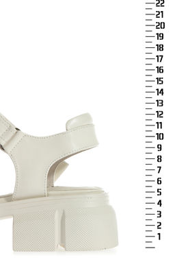 Сандалии женские EVITA