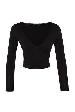 Siyah Derin Kruvaze Yaka Dantel Detayl? Uzun Kol Crop Pamuklu Esnek Orme Bluz TWOAW24BZ00291