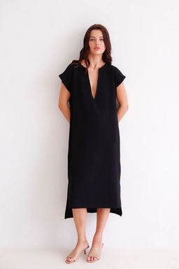 Martichelli Платье чёрное с глубоким вырезом летнее