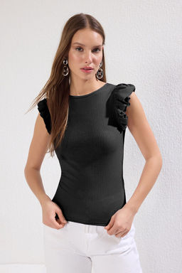 Siyah Fitted/Vucuda Oturan F?rf?rl? Orme Bluz TWOSS25BZ00215