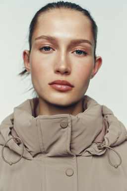 ANORAK CORTO CAPUCHA WATER REPELLENT WINDPROOF / Tostado - Zara фото 7