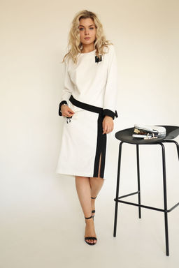 Костюм AMORI 7034 молочный