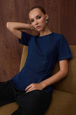 Ozel Koleksiyon Koyu Mavi K?sa Kollu Volanl? Denim Bluz TWOAW26BZ00050 - Trendyolmilla фото 3
