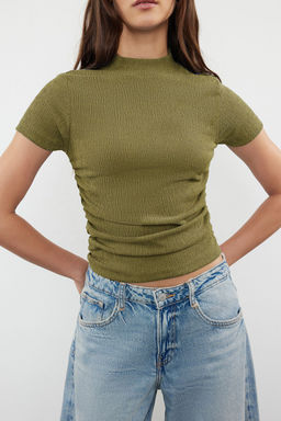 Trendyolmilla Tas Dik Yaka K?sa Kol Buzgu Detayl? Esnek Orme Bluz TWOSS24BZ00135 фото 3