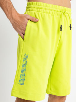 Шорты мужские свободные салатового цвета с текстом - Mark formelle фото 4