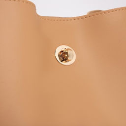 Сумка женская на застёжке, бежевая