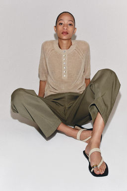 SANDALIA PIEL DETALLE MET?LICO / Beige