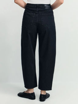 Джинсы barrel с высокой посадкой укороченные / Zarina