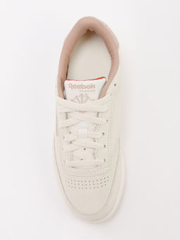 Женские кеды REEBOK CLUB C 85 Артикул 4271242, молочно-белый