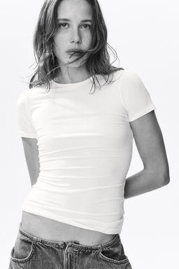 Camiseta de corte ajustado en punto el?stico - H&m фото 5