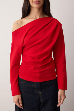 K?rm?z? Buzgu/Drape Detayl? Dokumlu Asimetrik Yaka Orme Bluz TWOAW26BZ00138