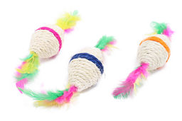 Игрушка для кошек Веретено с перьями в ассортименте 270634