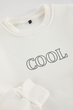 Beyaz Regular/Normal Kesim Kabar?k Yaz? Bask?l? Ici Polarl? Sweatshirt TMNAW25SW00190 - Trendyolmilla фото 8