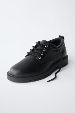 BLUCHER CORDONES / Negro