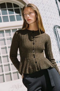 RIBBED PEPLUM CARDIGAN - Zara фото 2