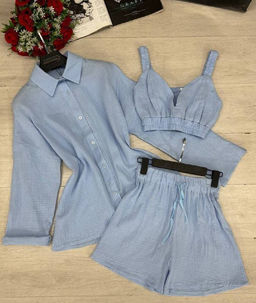 Костюм тройка